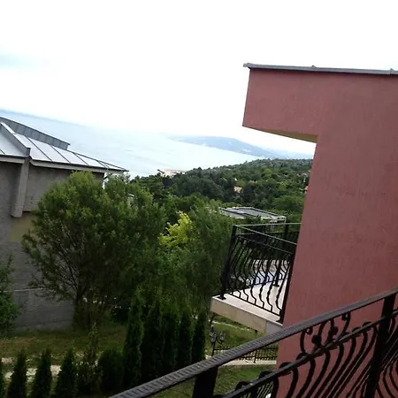 Otel Enigma 2*